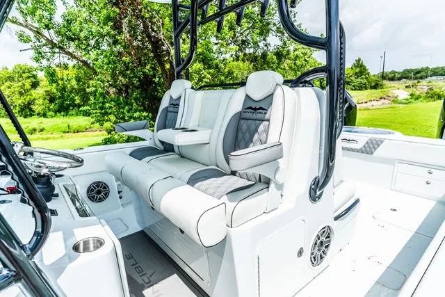 Slide: The Image of Invincible 33 Catamaran 2026 - 18