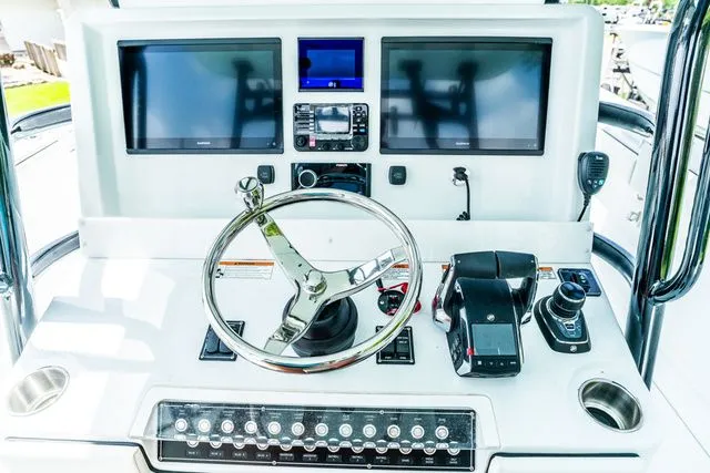 Slide: The Image of Invincible 33 Catamaran 2026 - 20