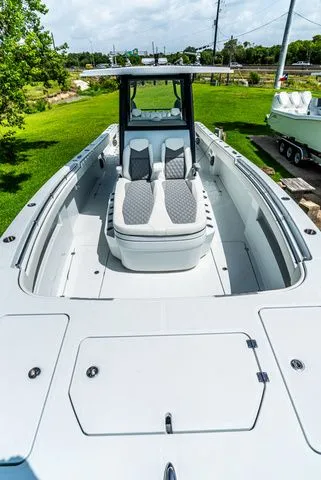 Slide: The Image of Invincible 33 Catamaran 2026 - 24