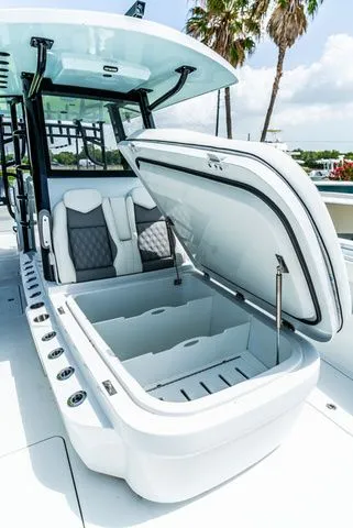 Slide: The Image of Invincible 33 Catamaran 2026 - 29