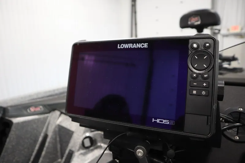 Slide: The Image of Lowrance HDS9 fishfinder on 2023 Ranger Z519 boat dashboard. - 31
