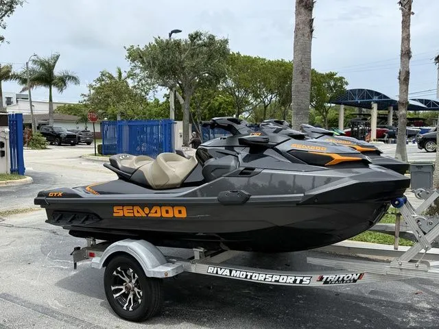 Slide: The Image of Sea-Doo GTX 170 BRP Premium Audio iDF iBR 2023 - 3