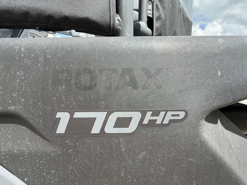 Slide: The Image of Sea-Doo Switch Fish 2025 - 8