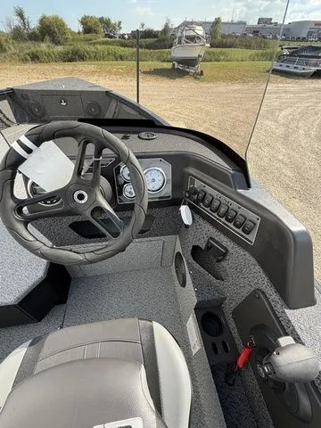 Slide: The Image of Lund 1875 IMPACT XS SINGLE CONSOLE 2025 - 7