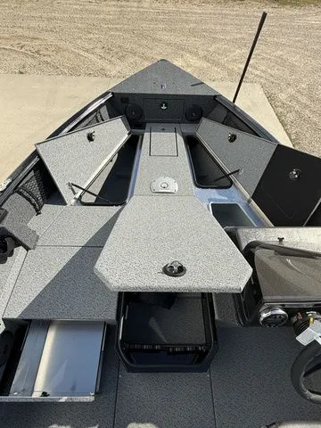 Slide: The Image of Lund 1875 IMPACT XS SINGLE CONSOLE 2025 - 8