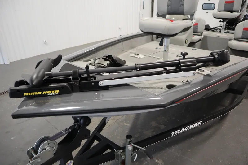 Slide: The Image of 2017 Tracker 20 CW Pontoon with Minn Kota Edge trolling motor, interior view. - 12