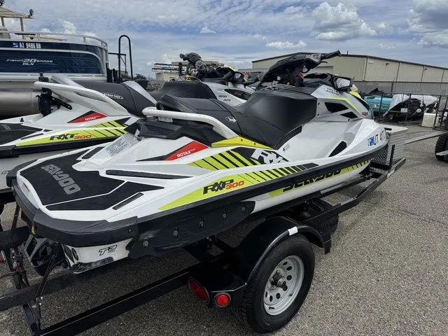 Slide: The Image of Sea-Doo RXP 2017 - 4