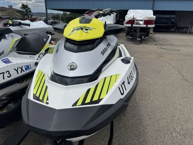 Slide: The Image of Sea-Doo RXT 2017 - 3