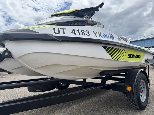 Slide: The Image of Sea-Doo RXT 2017 - 9