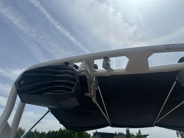Slide: The Image of Nautique Super Air Nautique GS22 2025 - 23