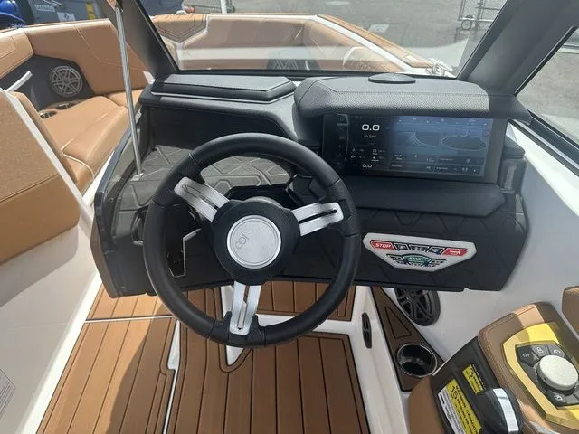 Slide: The Image of Nautique Super Air Nautique GS22 2025 - 27