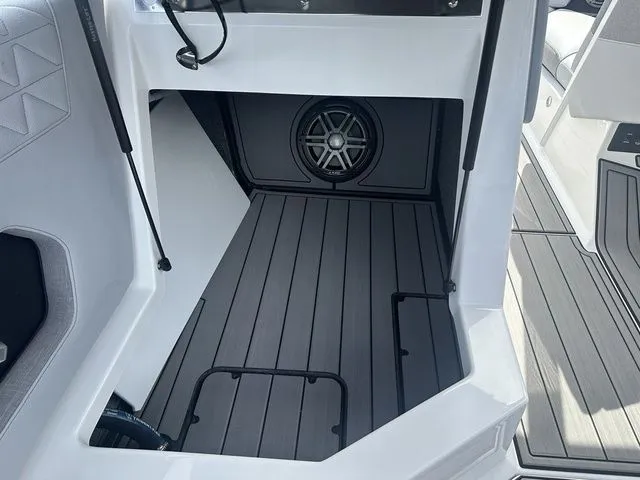 Slide: The Image of Nautique Super Air Nautique GS20 2025 - 20