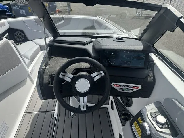 Slide: The Image of Nautique Super Air Nautique GS20 2025 - 22