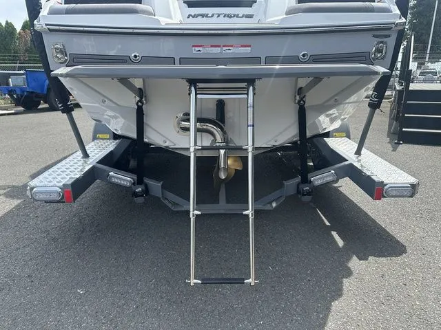 Slide: The Image of Nautique Super Air Nautique GS20 2025 - 8