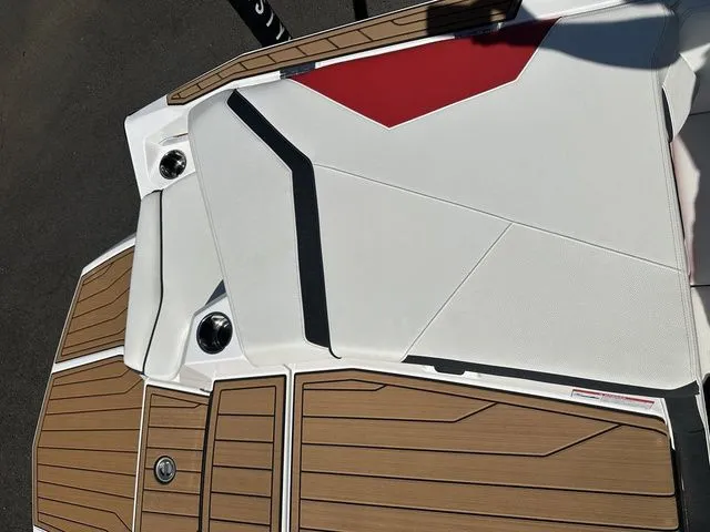 Slide: The Image of Nautique Super Air Nautique S21 2024 - 11