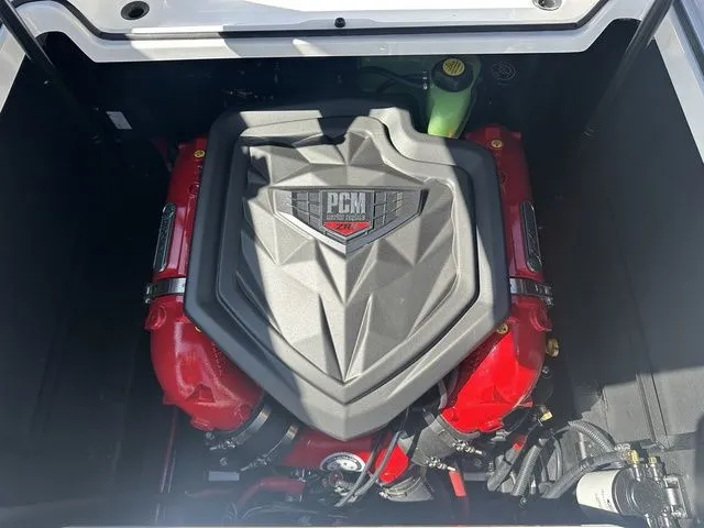 Slide: The Image of Nautique Super Air Nautique S21 2024 - 15