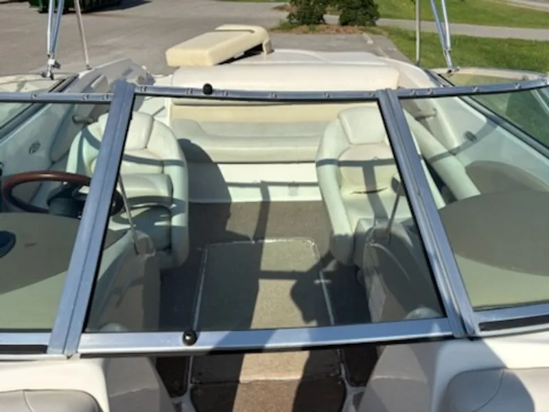 Slide: The Image of Chaparral 204 SSi 2004 - 4