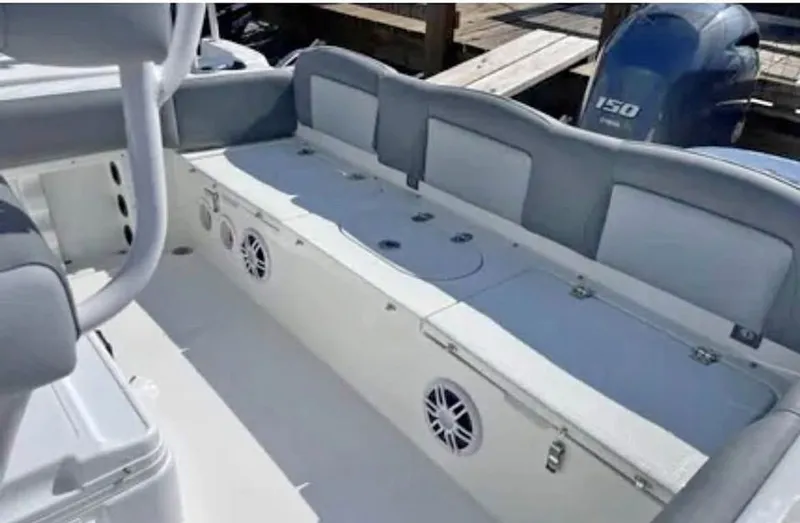 Slide: The Image of NauticStar 2102 Legacy CC 2023 - 8