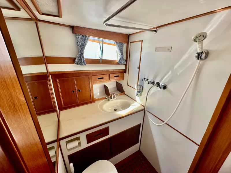 Slide: The Image of Grand Banks 42 Classic 1989 - 53