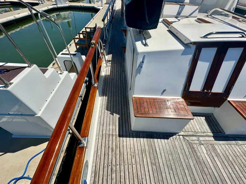 Slide: The Image of Grand Banks 42 Classic 1989 - 62