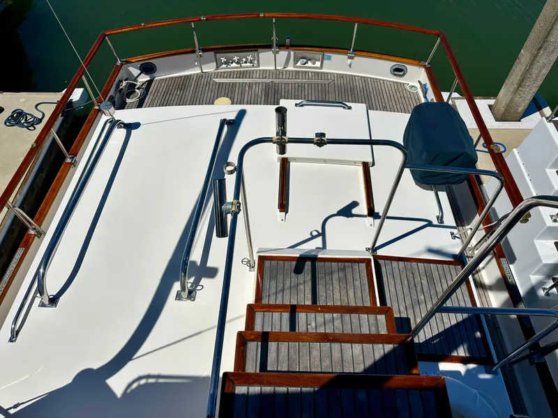 Slide: The Image of Grand Banks 42 Classic 1989 - 64