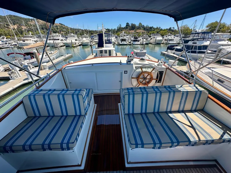 Slide: The Image of Grand Banks 42 Classic 1989 - 66