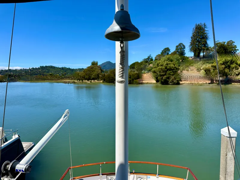 Slide: The Image of Grand Banks 42 Classic 1989 - 73