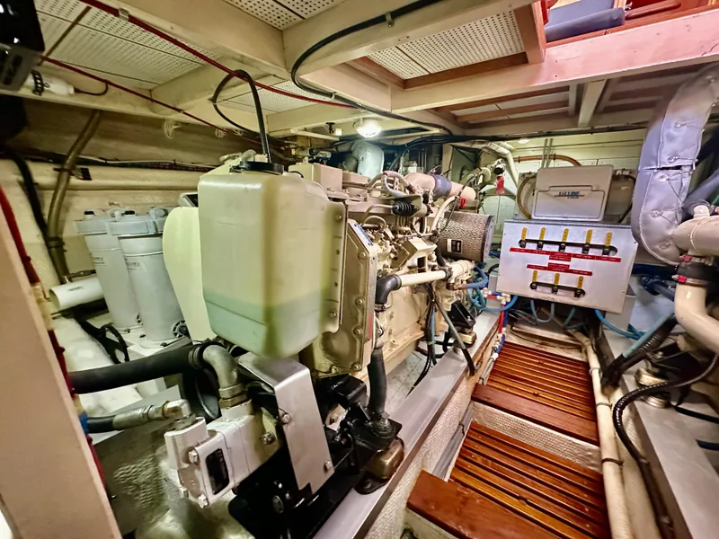 Slide: The Image of Grand Banks 42 Classic 1989 - 86