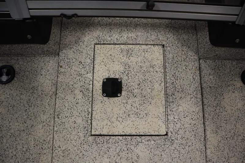 Slide: The Image of Boat deck of 2023 Polar Kraft 2010 OUTLANDER DC with storage hatch. - 18