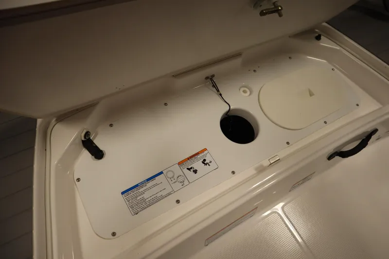 Slide: The Image of Open storage compartment in 2021 Yamaha Boats 190 AR. - 38