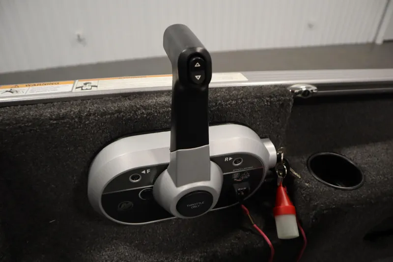 Slide: The Image of Throttle control lever on 2021 Lund 1675 ADVENTURE WT boat. - 29