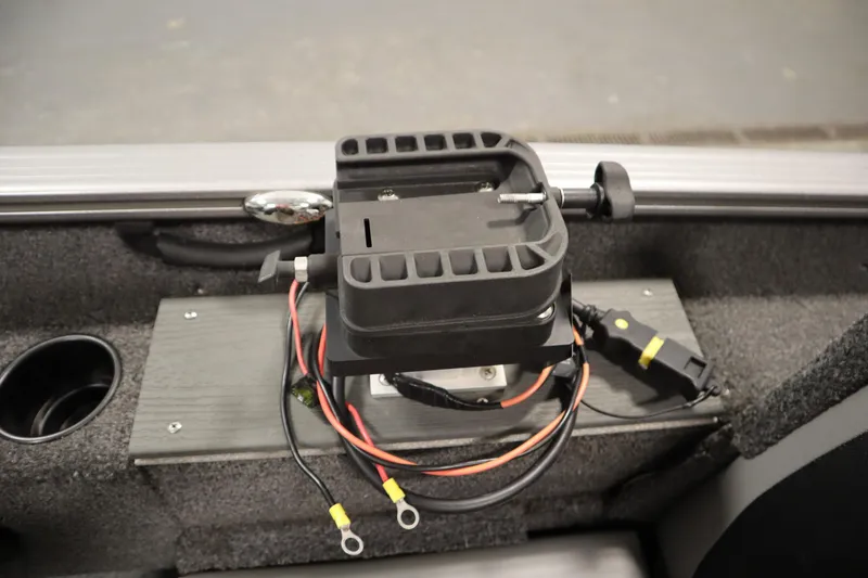 Slide: The Image of 2021 Lund 1675 ADVENTURE WT boat wiring and mounting setup detail. - 41