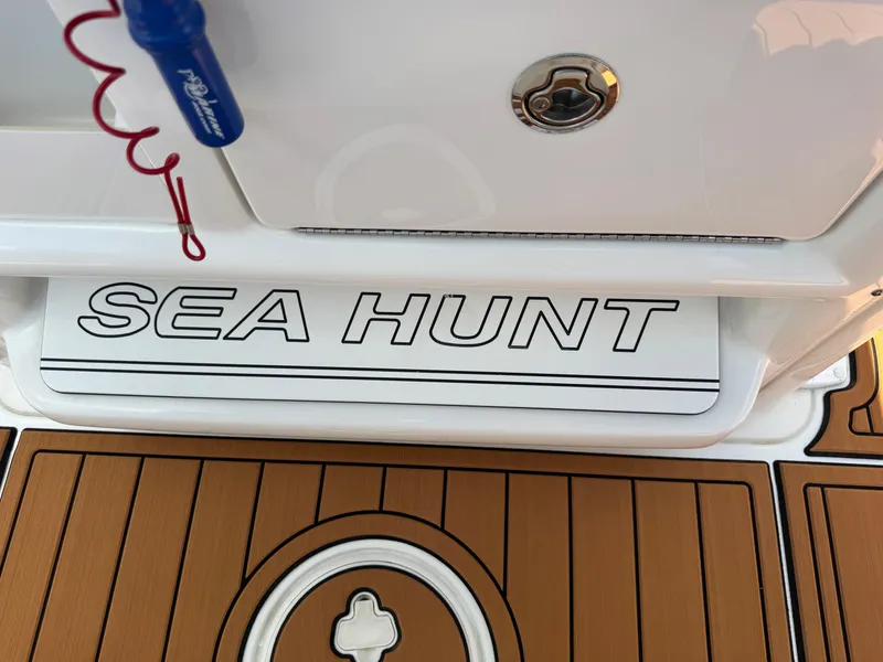 Slide: The Image of Sea Hunt Ultra 275 SE 2019 - 62