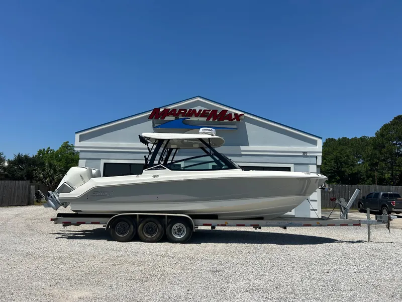 Slide: The Image of Boston Whaler 280 Vantage 2026 - 1