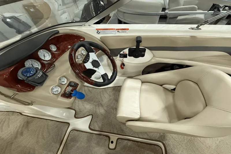 Slide: The Image of Glastron GX 205 2006 - 13