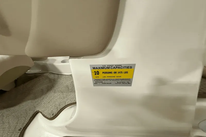 Slide: The Image of Glastron GX 205 2006 - 15