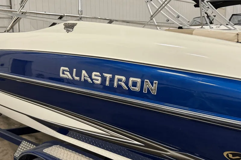 Slide: The Image of Glastron GX 205 2006 - 19