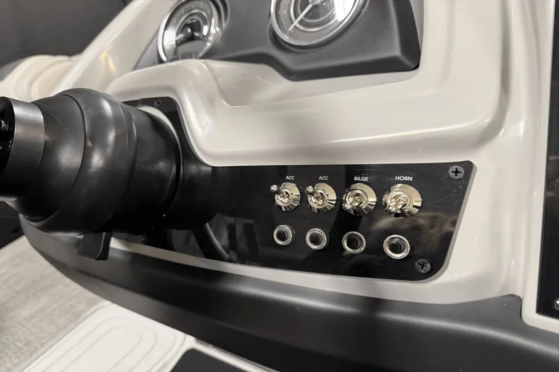 Slide: The Image of Barletta Cabrio 22 U 2026 - 62