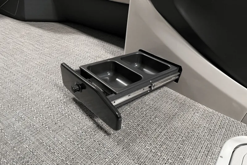 Slide: The Image of Barletta Cabrio 22 U 2026 - 70