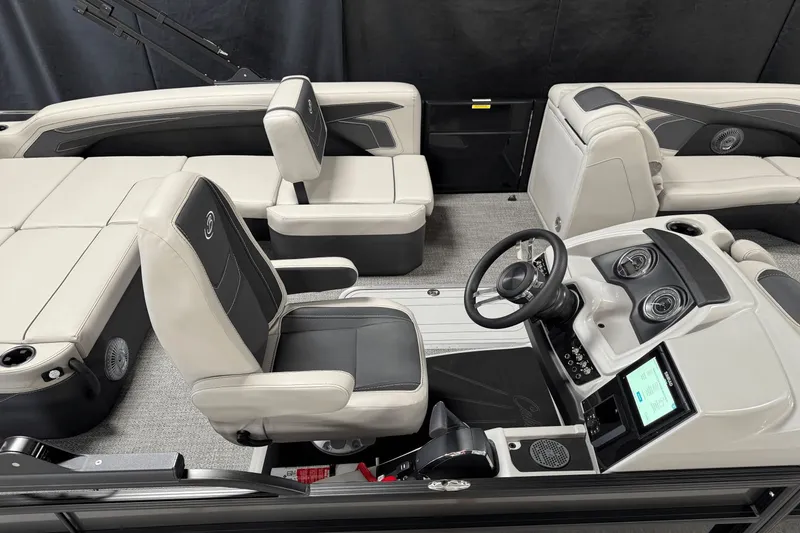 Slide: The Image of Barletta Cabrio 22 U 2026 - 8