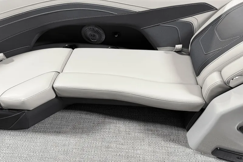 Slide: The Image of Barletta Cabrio 22 U 2026 - 83
