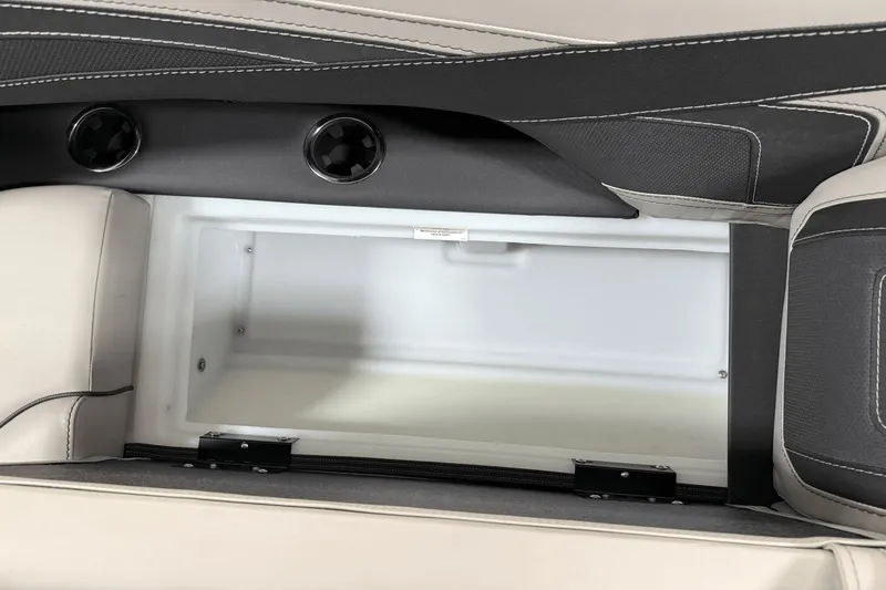 Slide: The Image of Barletta Cabrio 22 U 2026 - 84