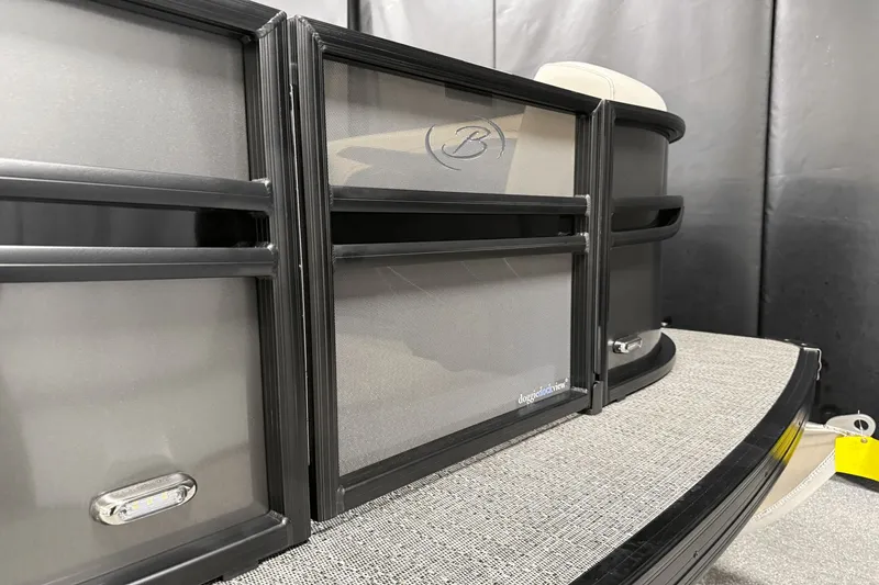 Slide: The Image of Barletta Cabrio 22 U 2026 - 89