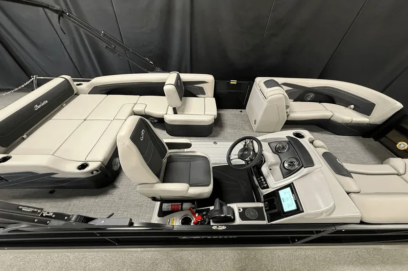 Slide: The Image of Barletta Cabrio 22 U 2026 - 9