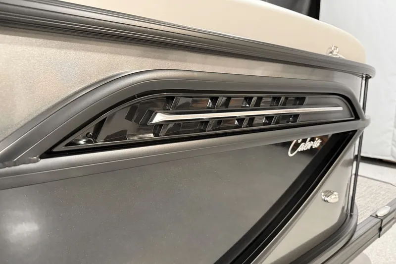 Slide: The Image of Barletta Cabrio 22 U 2026 - 95