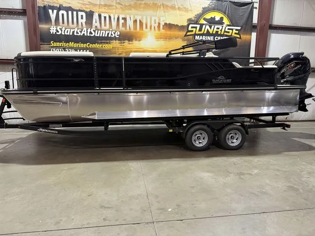 The Image of SunCatcher Select 324SS w/Yamaha 250 "SHO" No Trailer 2025 - 1
