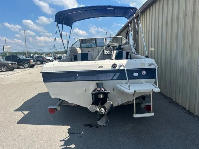 Slide: The Image of Bayliner 1952 Capri Cuddy 1996 - 5