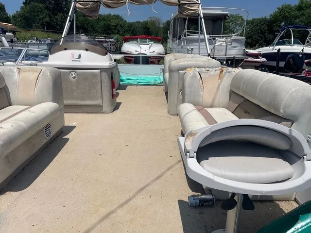 Slide: The Image of Crest FAMILY DL 2005 - 6