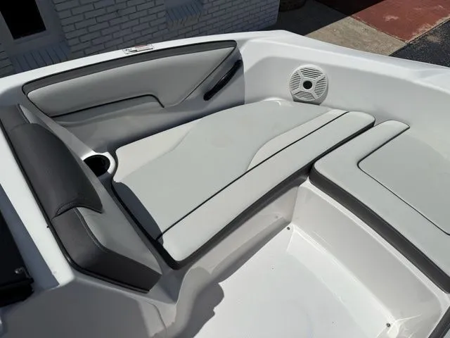 Slide: The Image of Yamaha AR190 2020 - 21