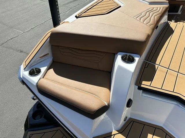 Slide: The Image of Nautique Super Air Nautique G23 2026 - 25